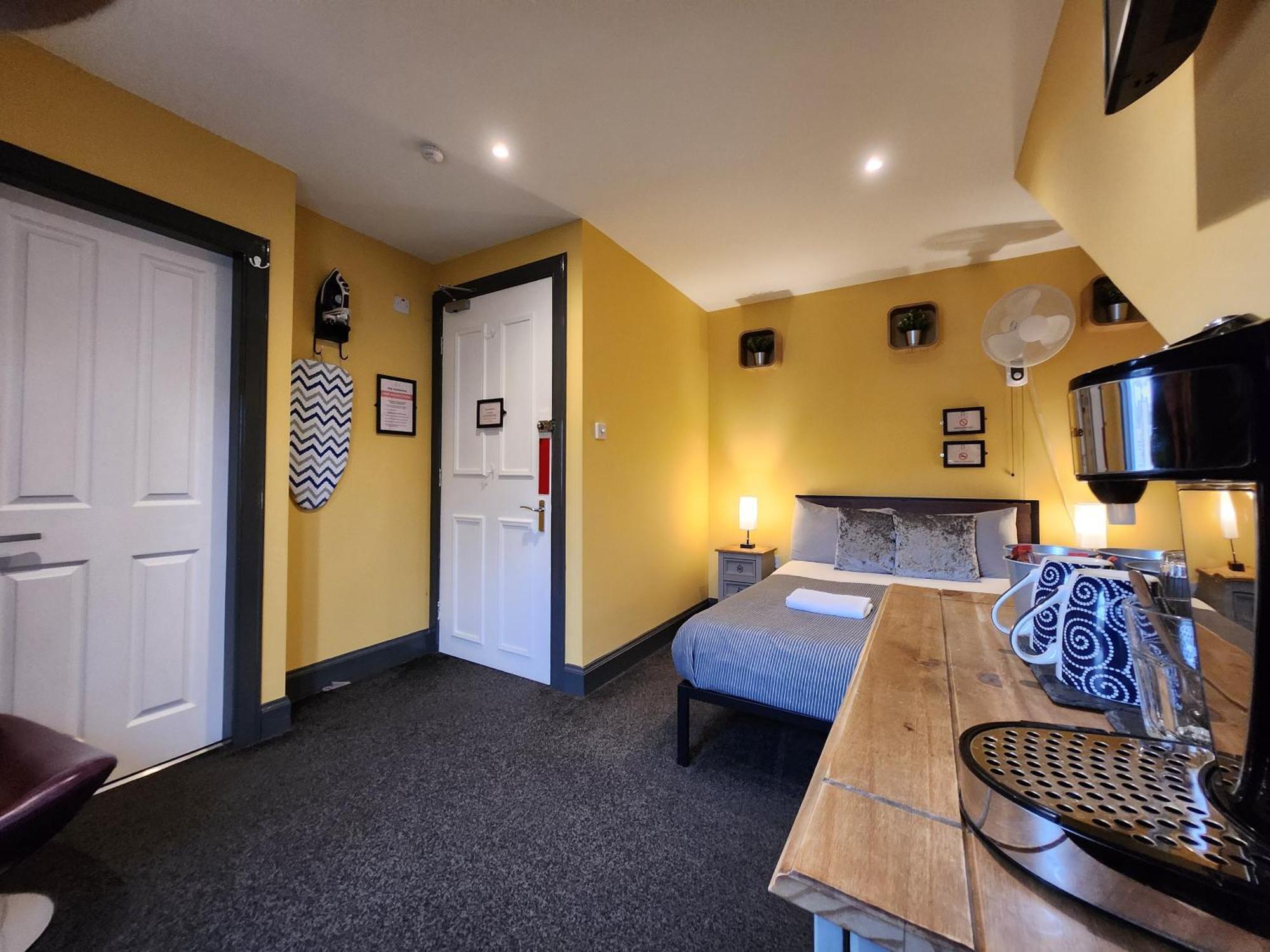 Frederick Douglass - Rooms In The City — Photos 2